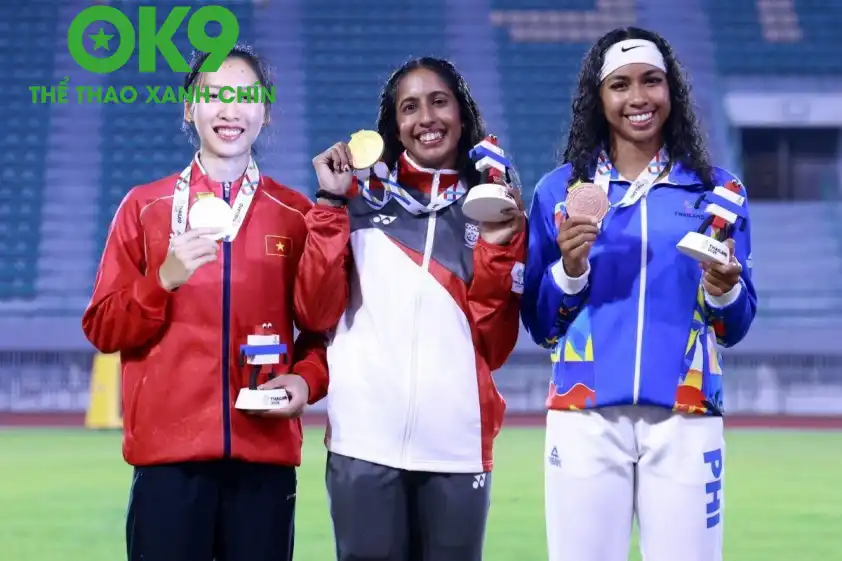 Lê Thị Cẩm Tú giành HCB SEA Games, phá kỷ lục quốc gia tồn tại suốt 15 năm (Ảnh: FBNV). Lê Thị Cẩm Tú giành HCB SEA Games, phá kỷ lục quốc gia tồn tại suốt 15 năm (Ảnh: FBNV).