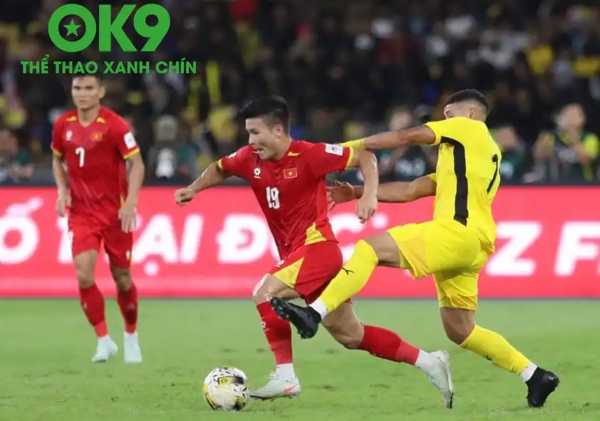 Giá vé xem trận bán kết lượt đi tăng gần 70% khiến nhiều CĐV bức xúc Giá vé xem trận bán kết lượt đi tăng gần 70% khiến nhiều CĐV bức xúc